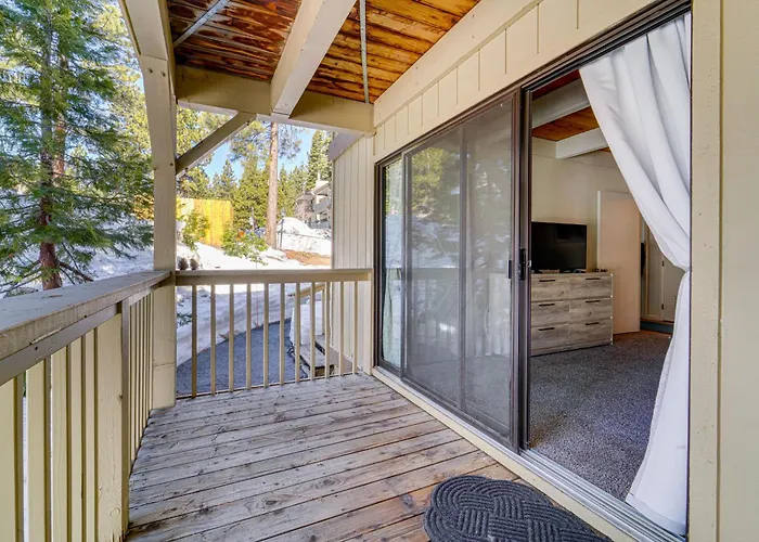 1 Mi To Lake Tahoe: Condo W/ Pool Access